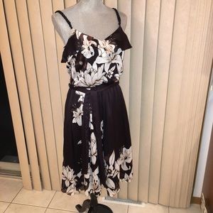 White House Black Market Black & Wh Floral Dress