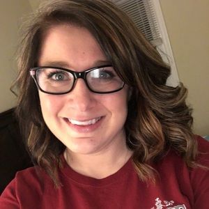 Meet your Posher, Rebecca