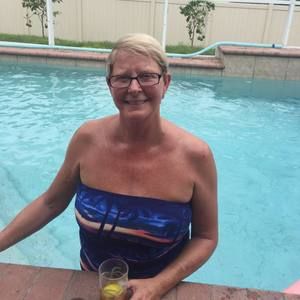 Meet your Posher, Christine