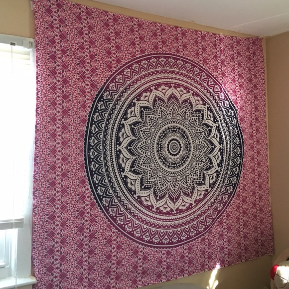Grey and white tapestry!