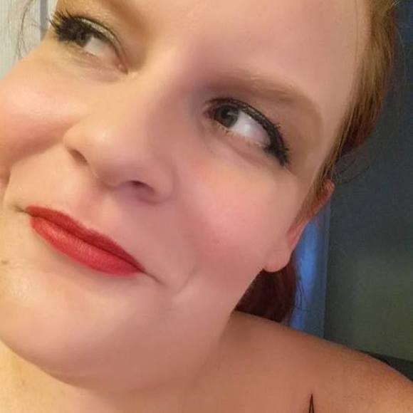 Meet your Posher, Tiffany