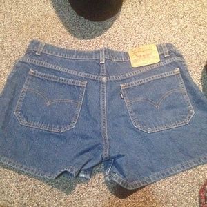 High waisted Levi's shorts
