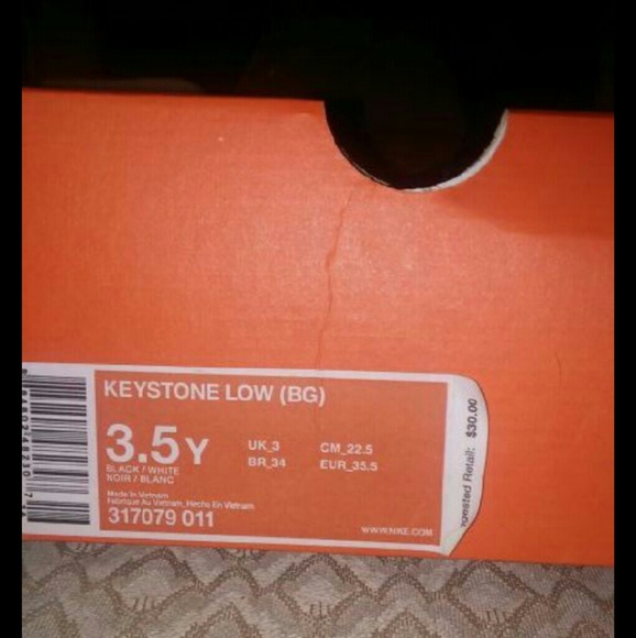 Baseball cleats! - Picture 2 of 3