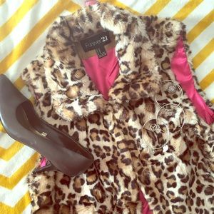 Faux fur Leopard / Cheetah Print Forever 21 vest
