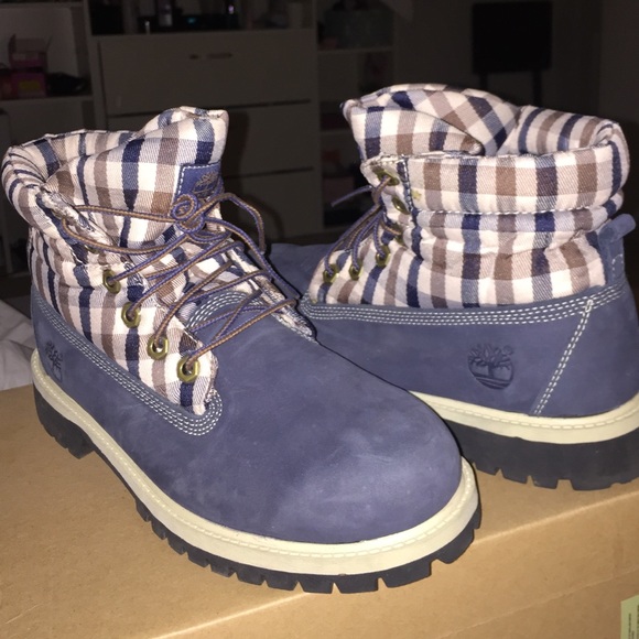 NAVY BLUE FOLDABLE TIMBERLANDS SIZE 6