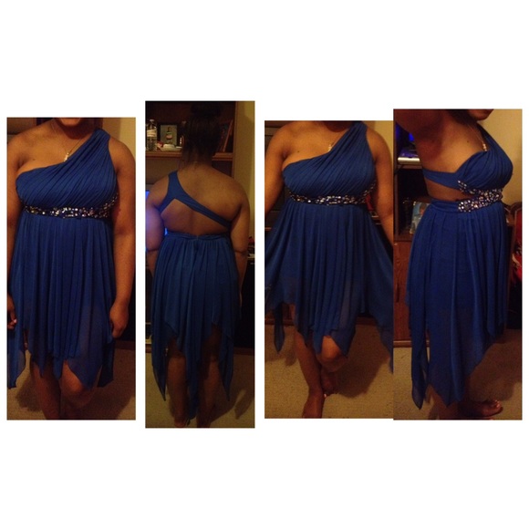 Homecoming dress / prom - Picture 2 of 2