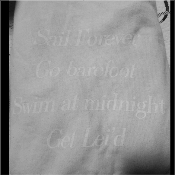 Wildfox full zip! Go barefoot get Leid!