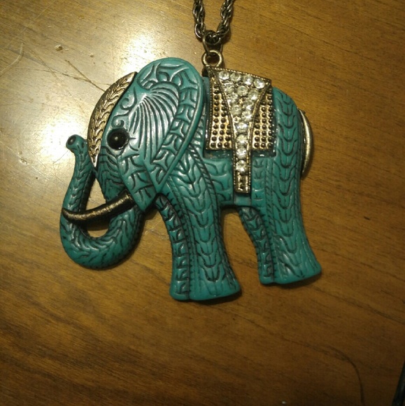 Long necklace