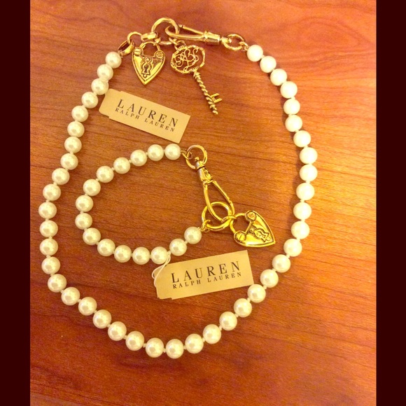 Ralph Lauren pearl necklace & bracelet