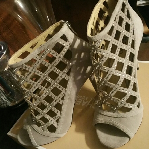 Michael Kors  open toe Bootie - Picture 3 of 4