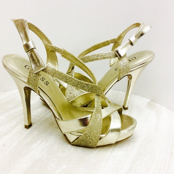 💥SALE💥❤️GORGEOUS Sparkly gold heels❤️