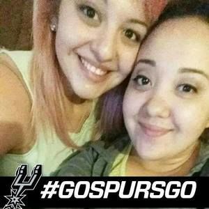 Meet your Posher, Claudia