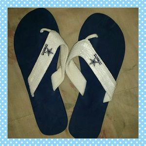 NWOT Dallas Cowboys Flip Flops