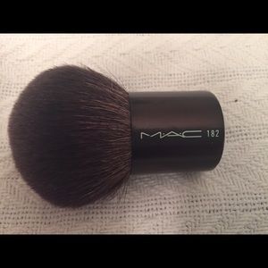 MAC 182 KABUKI BRUSH