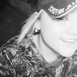 Meet your Posher, Stephani