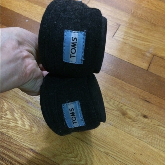 🚫SOLD🚫Toms shoes - Picture 3 of 4