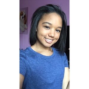 Meet your Posher, Maya