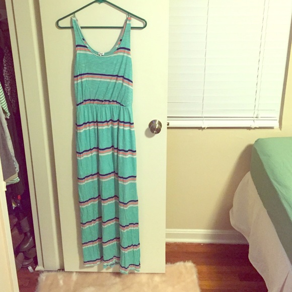 Splendid Dresses & Skirts - Beautiful stripped Splendid maxi dress