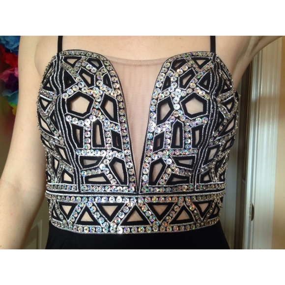 NWT Formal/Prom Dress - Picture 2 of 4