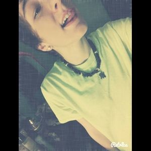 Meet your Posher, Andrea