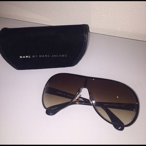 MARC by MARC JACOBS AVIATORS 😎