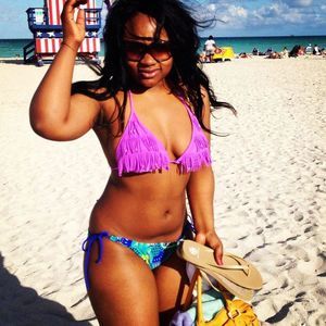 Meet your Posher, Dénîsë