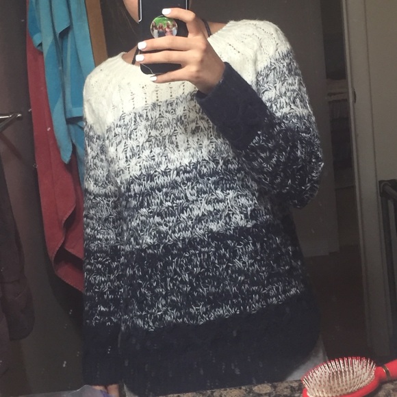 Oversized navy blue and white sweater
