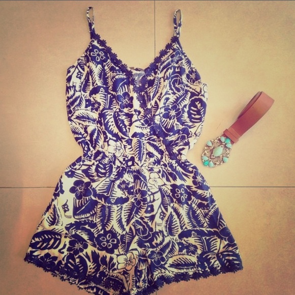 Other - FLASH SALE❗️Brand new romper!