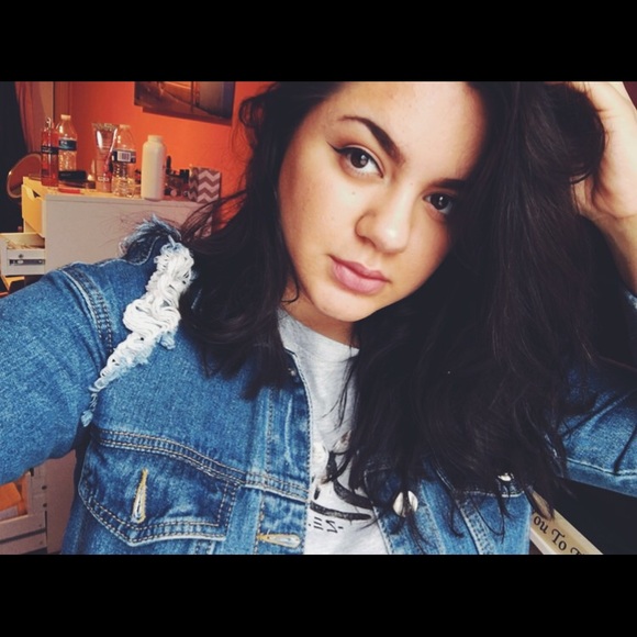 Meet your Posher, Glenda - Picture 1 of 1