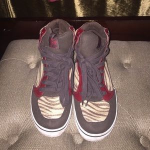 Rear Steve Madden Sneeks 👟