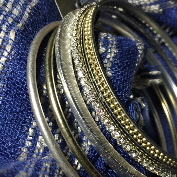 🇺🇸SALE🇺🇸 Chico's Bangle Bracelets - Picture 2 of 4