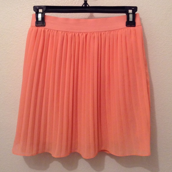 Peach Pleated Skirt