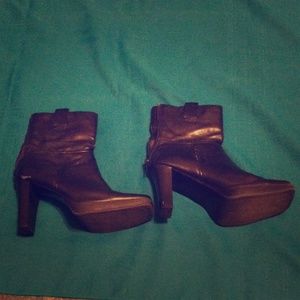 Women's black sketchers dress boots