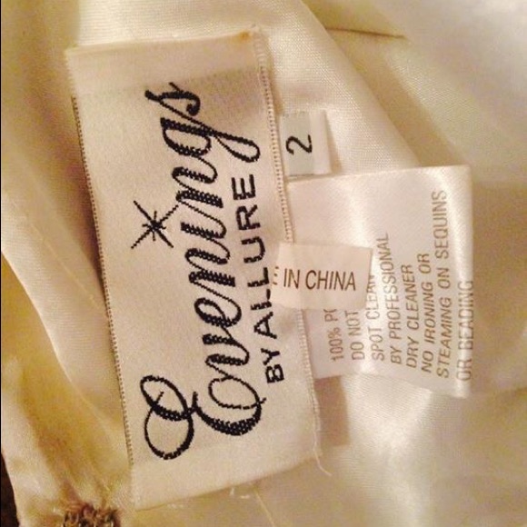 Prom dress - Picture 4 of 4