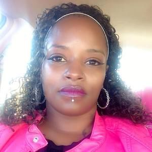 Meet your Posher, Tia