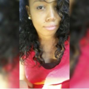 Meet your Posher, Kira