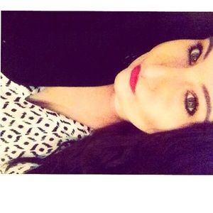 Meet your Posher, Kara