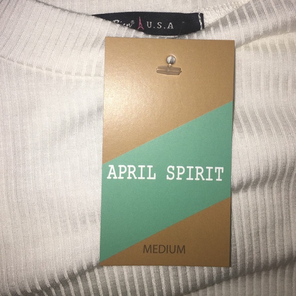 EVERYTHING MUST GO❤️Side Slit ribbed white top - Picture 4 of 4