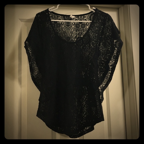 Black lace Express top