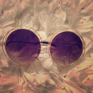 Elegant large wire frame sunglasses