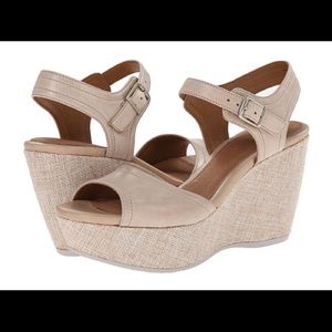 Clarks Tan Comfy Wedge