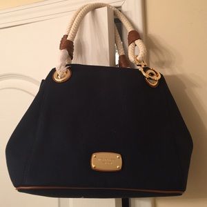 Beautiful Michael lots marina medium grab bag