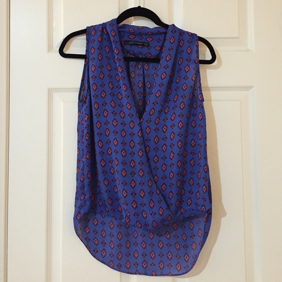 🚫 SOLD 🚫 Zara top