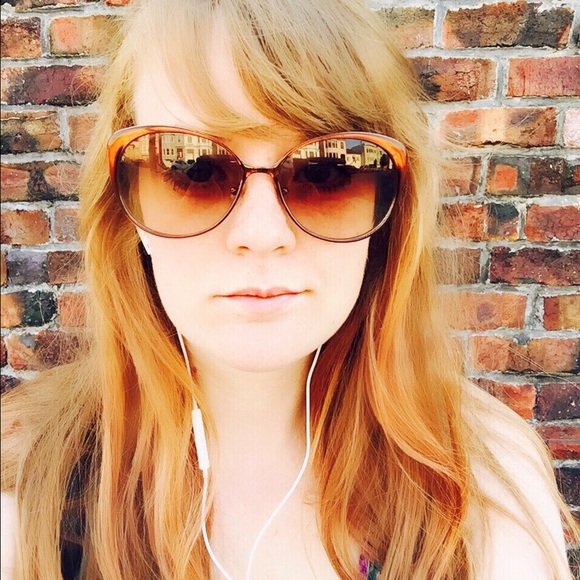 Meet your Posher, Shannon