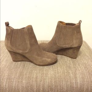DV by Dolce Vita Posie Boot, Taupe, Size 6.5