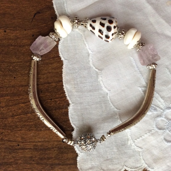 Chico's Jewelry - SOLD IN PERSON  Sea Shell Rhinestone Floral