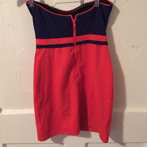 SOLD- ilence and Noise Urban Outfitters Strapless - Picture 4 of 4