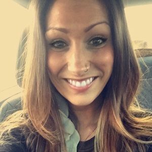 Meet your Posher, Carrie