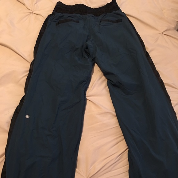 Size 2 lululemon windpant with liner.