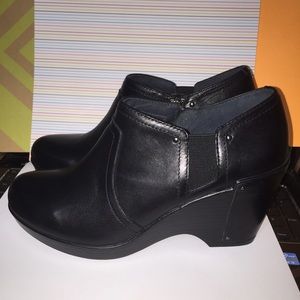 Dansko genuine leather Wedge Booties Florence